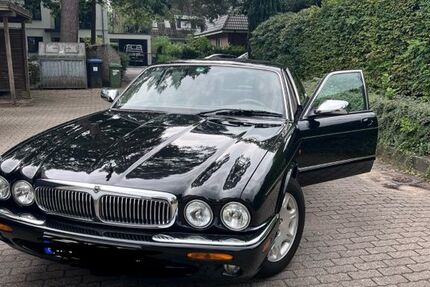Jaguar XJ 102.700 km 19.800 &euro; Hamburg 22043