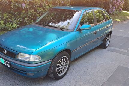 Opel Astra 72.180 km 3.990 &euro; Hamburg 20253