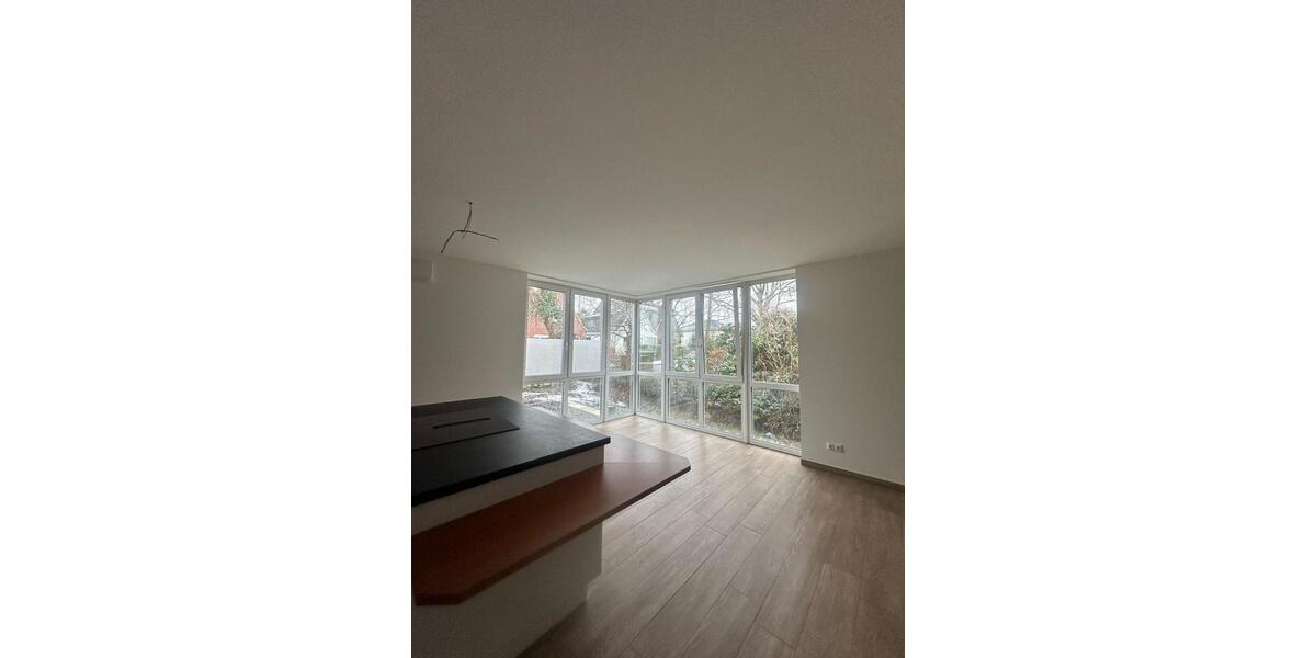 Erdgeschoßwohnung Hamburg Altona - 2.5 Zimmer, 95 m&sup2;, 1.750&euro; | Angebot:24815506