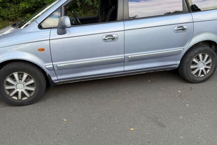 Hyundai Trajet 140.000 km 2.890 &euro; Hoisdorf 22955