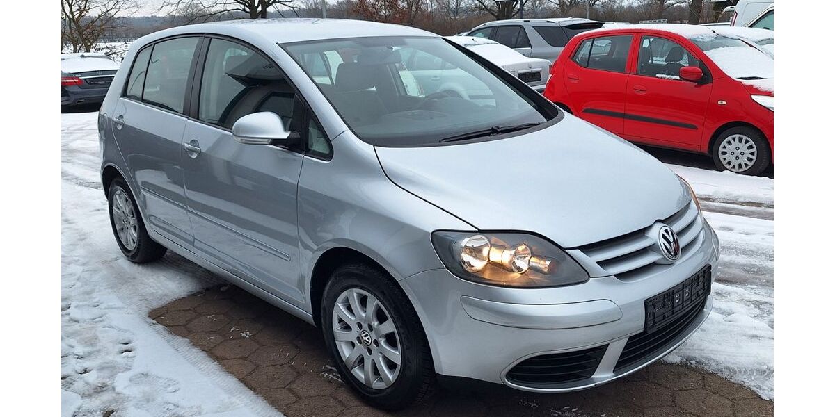 VW Golf 300.763 km 2.999 &euro; Stapelfeld 22145