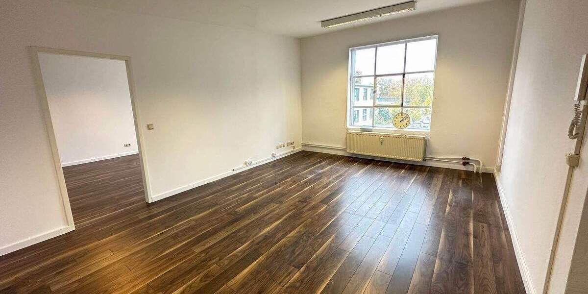 Gewerbeobjekt Hamburg Wandsbek - 4 Zimmer, 145 m&sup2;, 1.450&euro; | Angebot:25910360