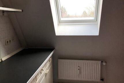 Wohnung Hamburg Wandsbek - 2 Zimmer, 83 m&sup2;, 916&euro; | Angebot:25640502