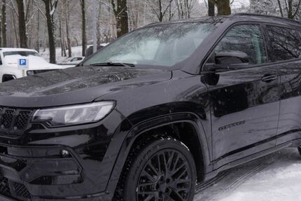 Jeep Compass 47.466 km 27.990 &euro; Hamburg 21077