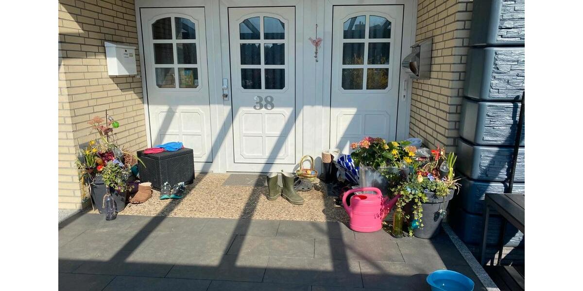 Villa Hoisdorf - 8 Zimmer, 243 m&sup2;, 878.000&euro; | Angebot:25647147