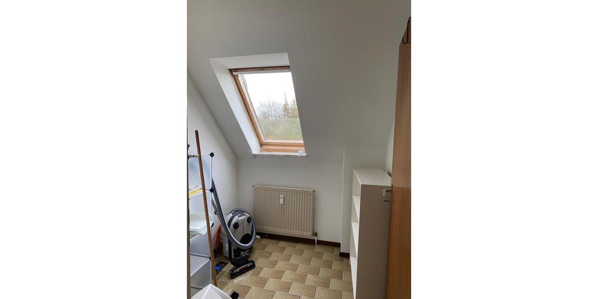 Dachgeschoßwohnung Reinbek - 2.5 Zimmer, 72 m&sup2;, 810&euro; | Angebot:25966549