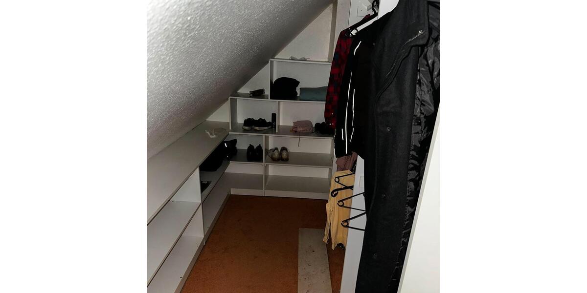 Dachgeschoßwohnung Uetersen - 2 Zimmer, 52 m&sup2;, 198.000&euro; | Angebot:27163160