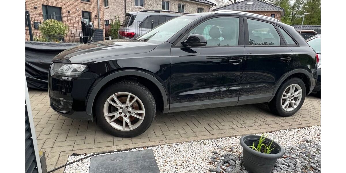 Audi Q3 130.000 km 9.600 &euro; Ahrensburg 22926