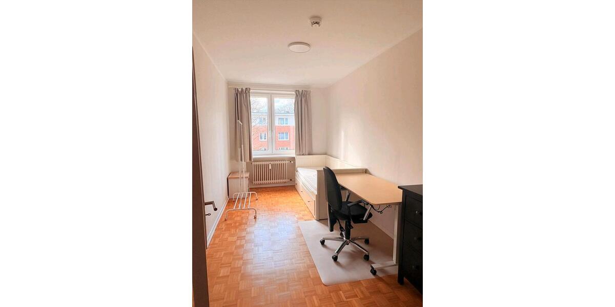 Etagenwohnung Hamburg Wandsbek - 3 Zimmer, 77 m&sup2;, 2.400&euro; | Angebot:25866873