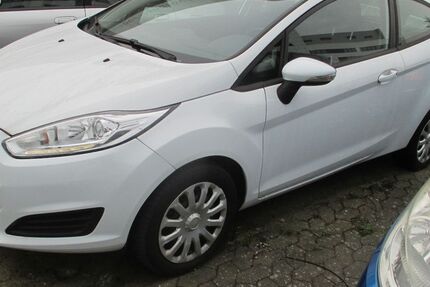 Ford Fiesta 141.000 km 5.490 &euro; Hamburg 22045