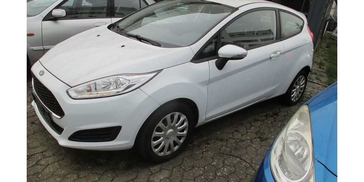 Ford Fiesta 141.000 km 5.490 &euro; Hamburg 22045