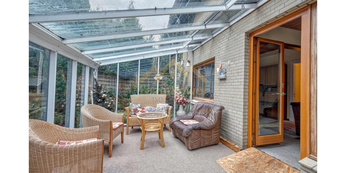 Rarität in Bestlage: Historischer Charme mit 2 Wohneinheiten, Wintergarten und sonnigem Grundstück - Zweifamilienhaus Hamburg Wandsbek | Angebot:25365900