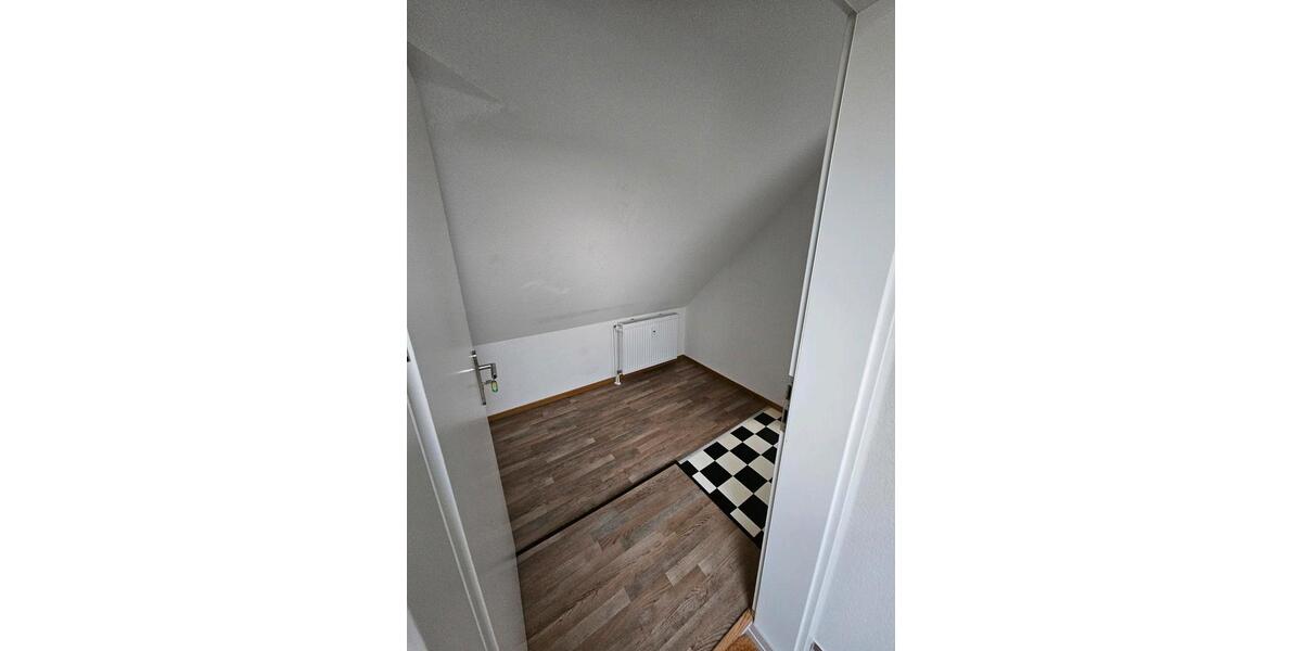 Dachgeschoßwohnung Lasbek - 1 Zimmer, 30 m&sup2;, 480&euro; | Angebot:25638507