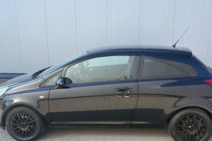 Opel Corsa 139.900 km 2.499 &euro; Norderstedt 22844