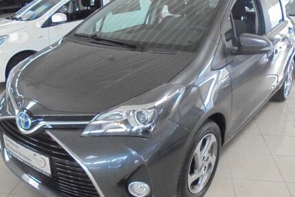 Toyota Yaris 59.040 km 12.990 &euro; Hamburg 22043