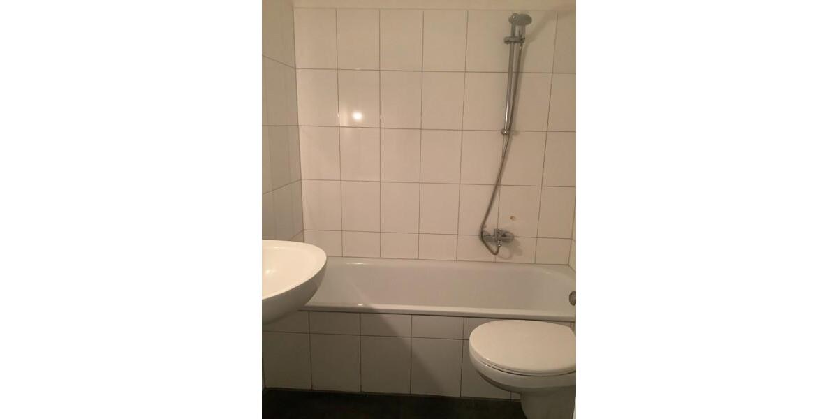 Etagenwohnung Hamburg Wandsbek - 2 Zimmer, 68 m&sup2;, 741&euro; | Angebot:26015963