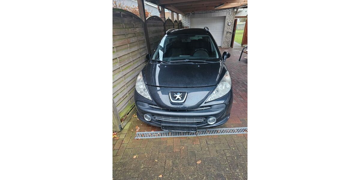 Peugeot 207 140.226 km 3.690 &euro; Klein-nordende 25336