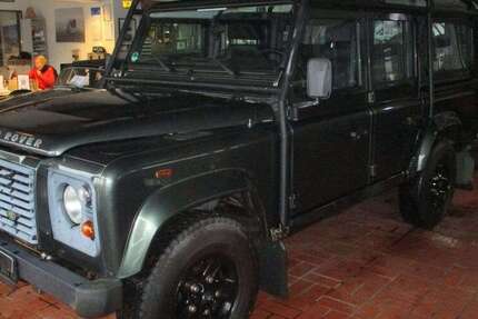 Land Rover Defender 151.542 km 33.990 &euro; Hamburg 22045