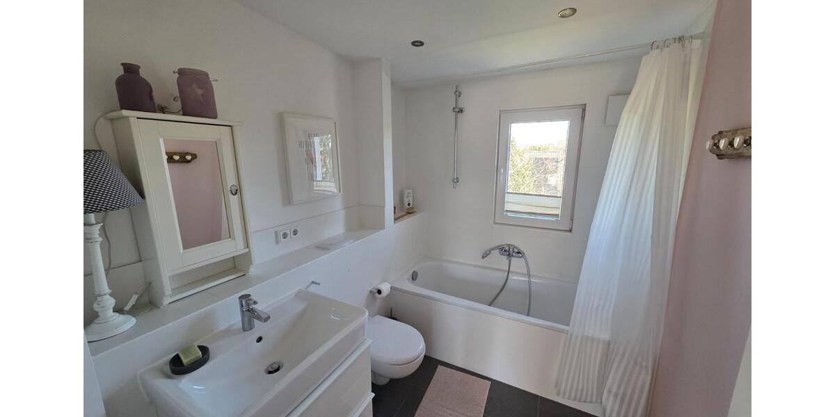 Doppelhaushälfte Norderstedt Garstedt - 4 Zimmer, 140 m&sup2;, 2.300&euro; | Angebot:25824480