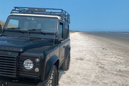 Land Rover Defender 131.000 km 35.900 &euro; Norderstedt 22844