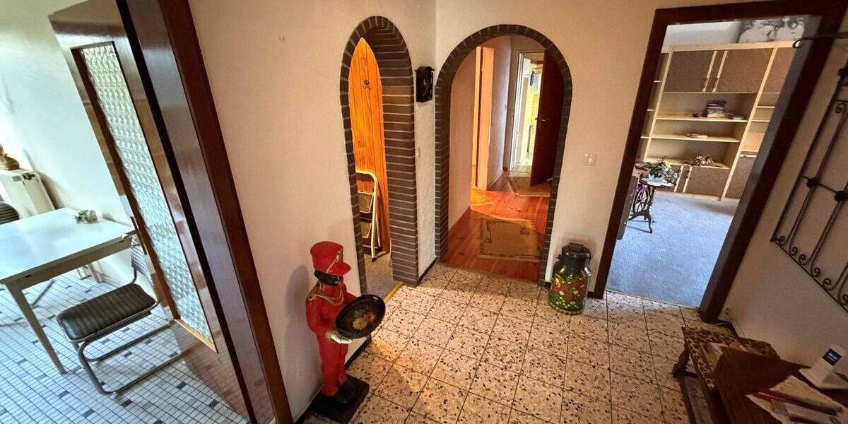 Mehrfamilienhaus, Wohnhaus Heist - 8 Zimmer, 214 m&sup2;, 495.000&euro; | Angebot:25742353