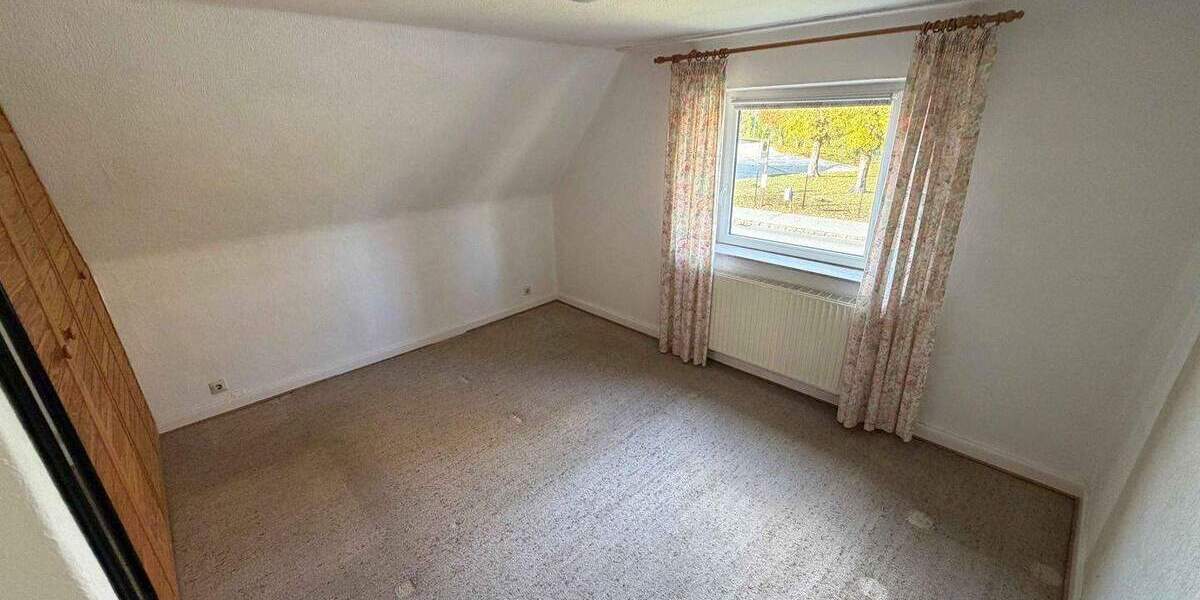 Einfamilienhaus Uetersen - 4 Zimmer, 90 m&sup2;, 280.000&euro; | Angebot:25697870