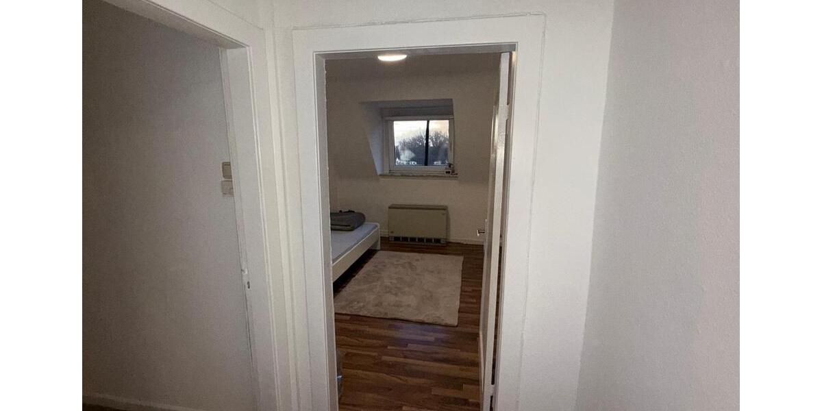 Dachgeschoßwohnung Hamburg Wandsbek - 1 Zimmer, 20 m&sup2;, 550&euro; | Angebot:25929574