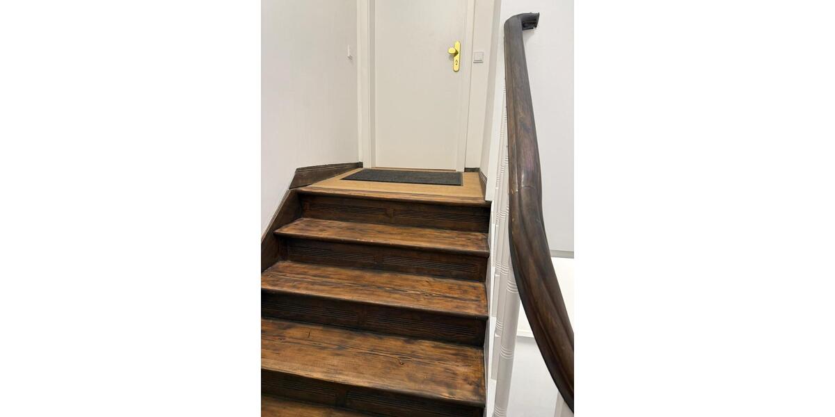 Dachgeschoßwohnung Hamburg Schnelsen - 4 Zimmer, 100 m&sup2;, 2.500&euro; | Angebot:25811791