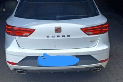 Seat Leon 80.000 km 22.100 &euro; Henstedt Ulzburg 24558