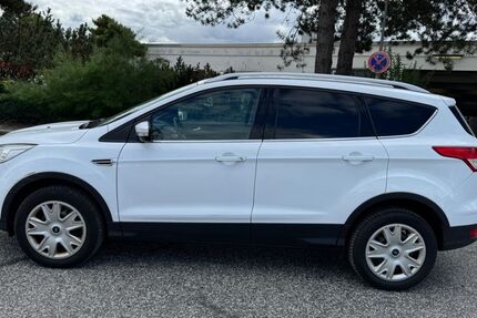 Ford Kuga 153.083 km 5.890 &euro; Barsbüttel 22885