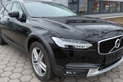 Volvo V90 Cross Country 339.900 km 16.290 &euro; Hamburg 20539