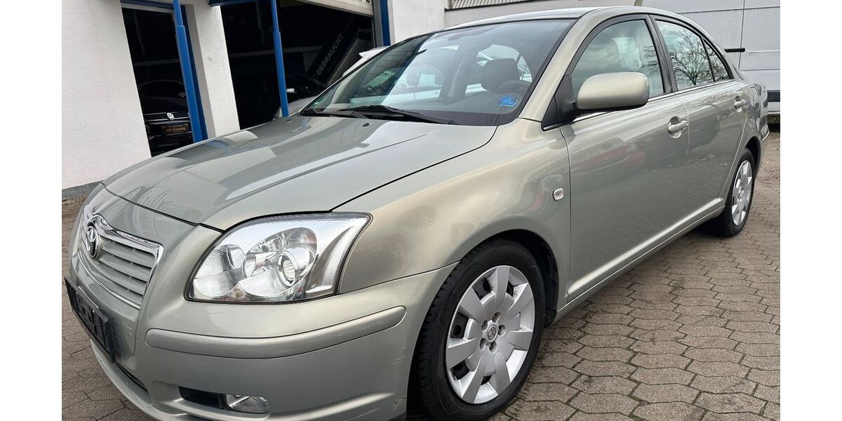 Toyota Avensis 127.000 km 3.990 &euro; Hamburg 20537