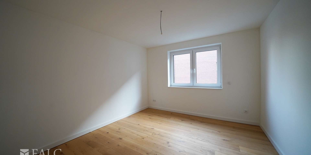 Energieeffizienter Neubau mit 3 Wohneinheiten und Business-Suite - Mehrfamilienhaus, Wohnhaus Hamburg Deutschland - Hamburg - Wandsbek | Angebot:24606235