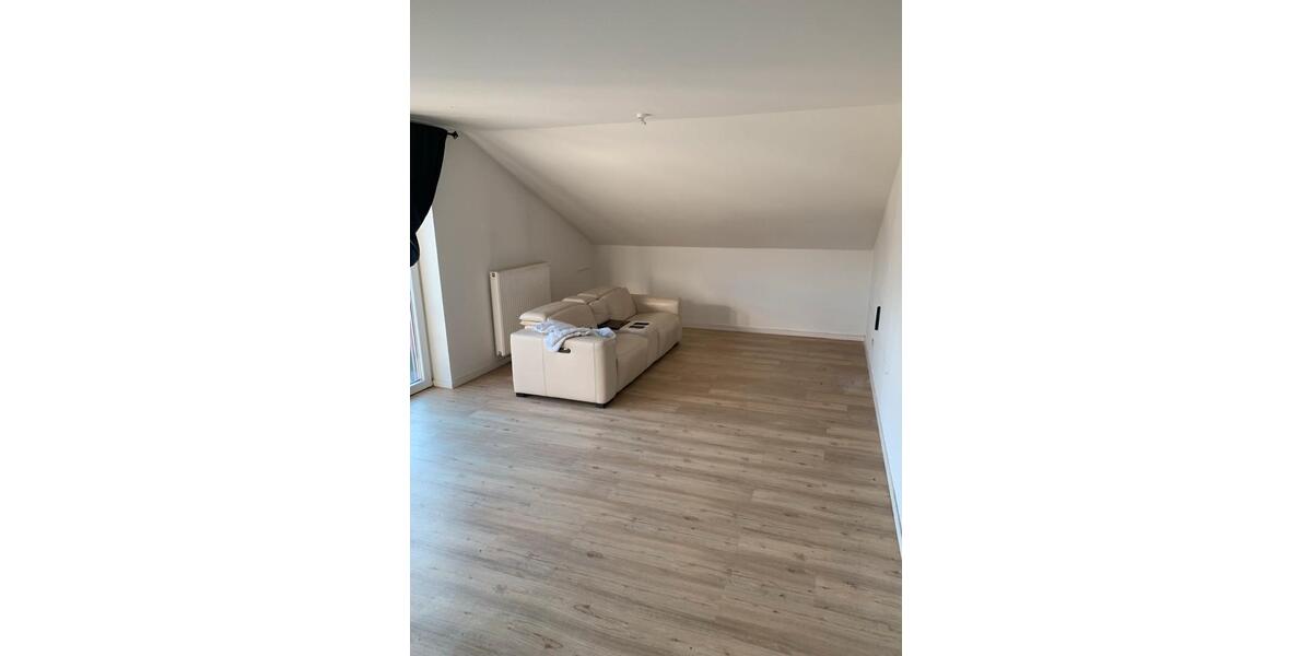 Dachgeschoßwohnung Barmstedt - 3 Zimmer, 69 m&sup2;, 980&euro; | Angebot:25894758