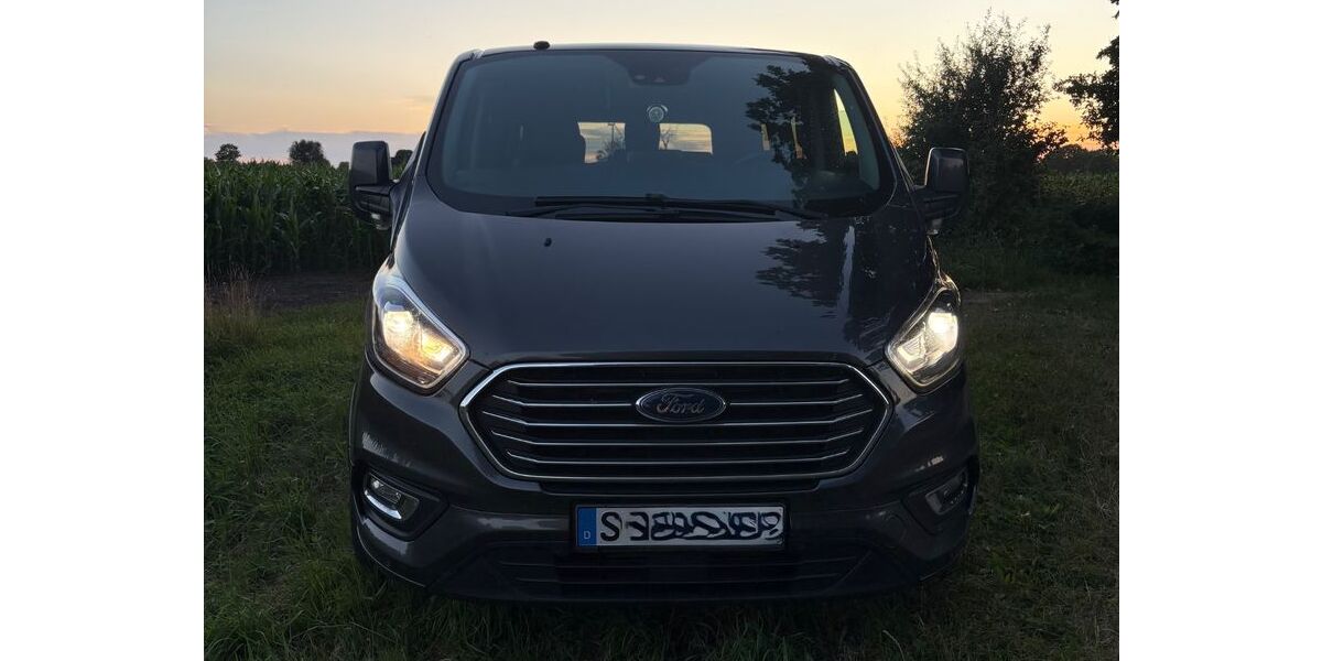 Ford Tourneo Custom 134.500 km 24.500 &euro; Bad Bramstedt 24576