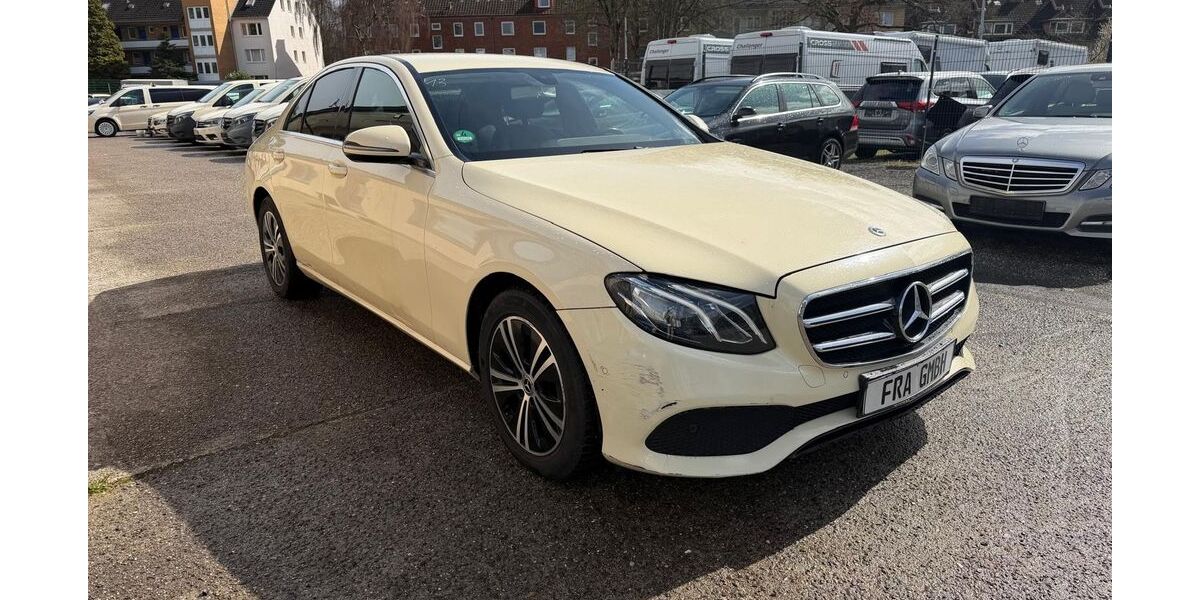 Mercedes-Benz E 220 332.000 km 9.750 &euro; Hamburg 22047