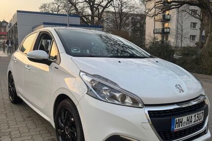 Peugeot 208 104.000 km 7.600 &euro; Hamburg 22047