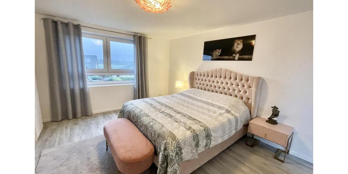 Reihenhaus Norderstedt Friedrichsgabe - 5 Zimmer, 132 m&sup2;, 2.250&euro; | Angebot:25656648