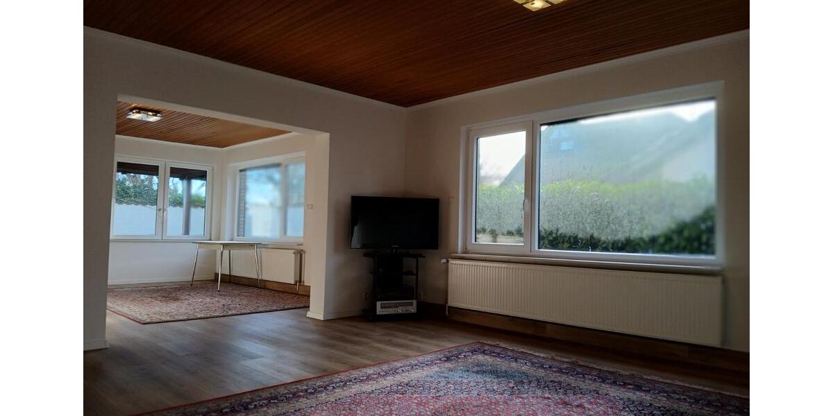 Erdgeschoßwohnung Norderstedt Glashütte - 3 Zimmer, 115 m&sup2;, 1.450&euro; | Angebot:23691676