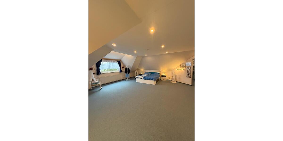 Einfamilienhaus Kaltenkirchen - 8 Zimmer, 415 m&sup2;, 698.400&euro; | Angebot:24899012