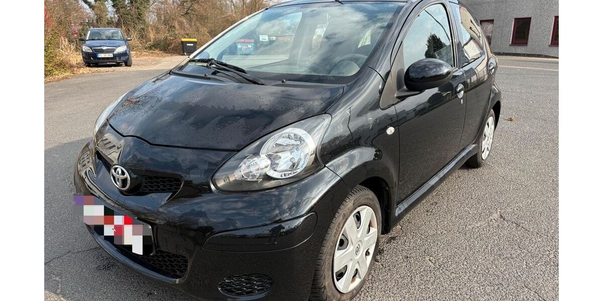 Toyota Aygo (X) 96.000 km 3.600 &euro; Elmshorn 25335