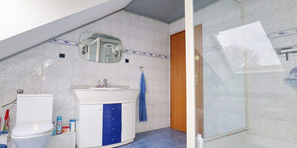 Mehrfamilienhaus, Wohnhaus Sievershütten - 7 Zimmer, 179 m&sup2;, 329.000&euro; | Angebot:25700599