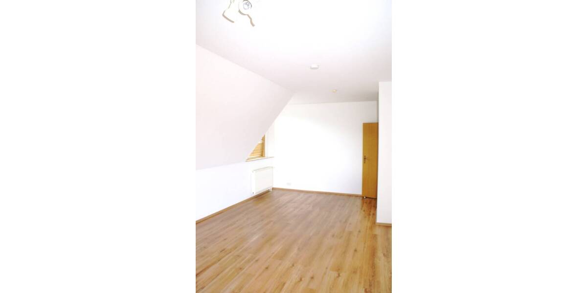 Etagenwohnung Bönningstedt - 2 Zimmer, 90 m&sup2;, 1.100&euro; | Angebot:26807736