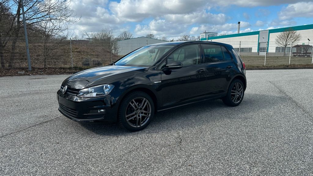 VW Golf 300.546 km 6.499 &euro; Henstedt-Ulzburg 24558