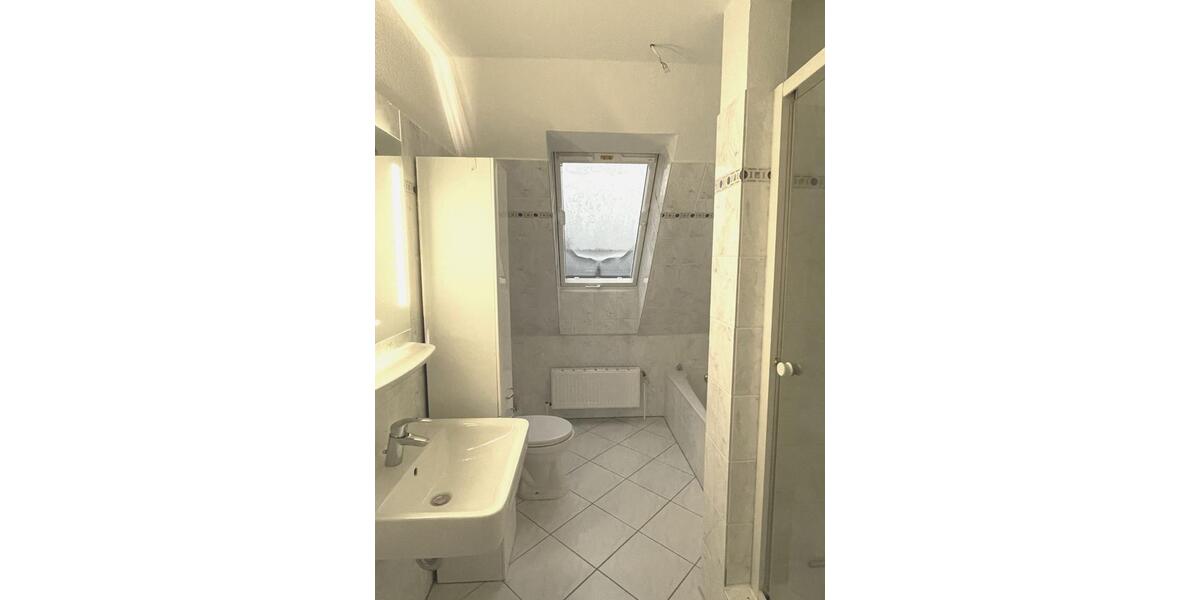 Dachgeschoßwohnung Hamburg Eimsbüttel - 3 Zimmer, 115 m&sup2;, 1.491&euro; | Angebot:25308027