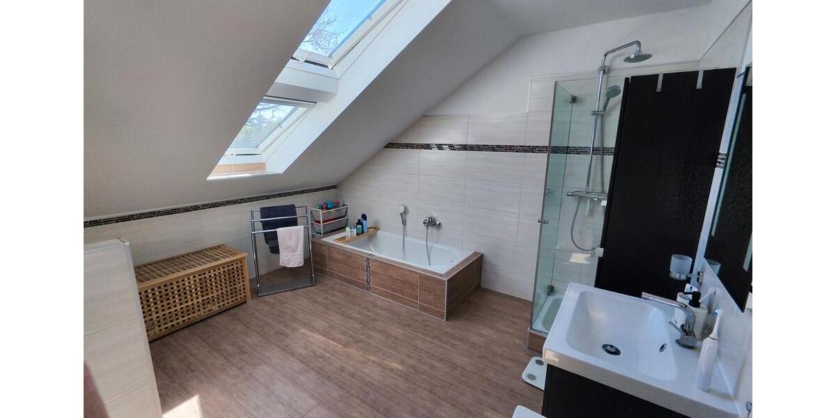 Reihenhaus Bad Bramstedt - 4 Zimmer, 131 m&sup2;, 399.000&euro; | Angebot:26443824