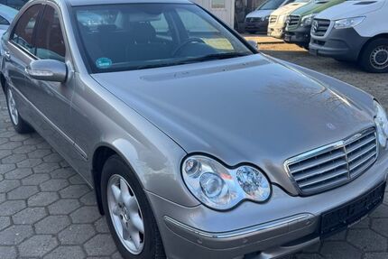 Mercedes-Benz C 200 235.100 km 2.250 &euro; Hamburg 20537