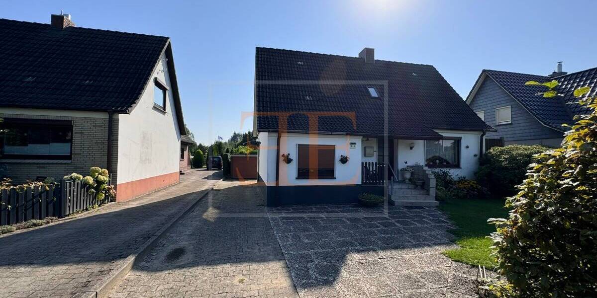 Grundstück mit Platz für Ihr neues Zuhause in gewachsener Lage von Halstenbek - Einfamilienhaus Halstenbek | Angebot:26737714