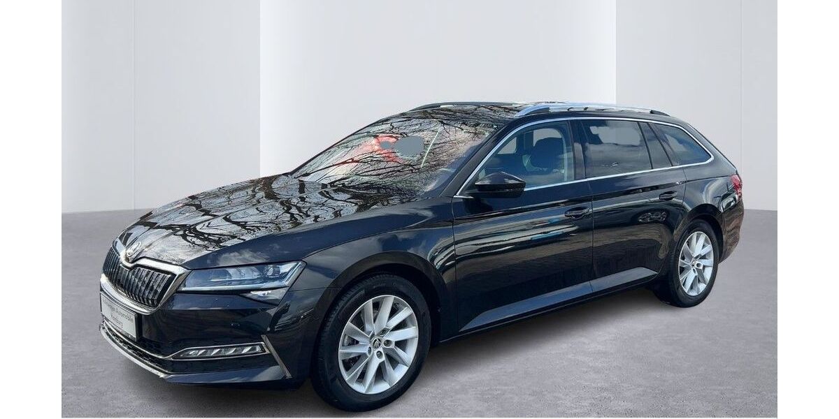 Skoda Superb 48.053 km 26.888 &euro; Hamburg 22303