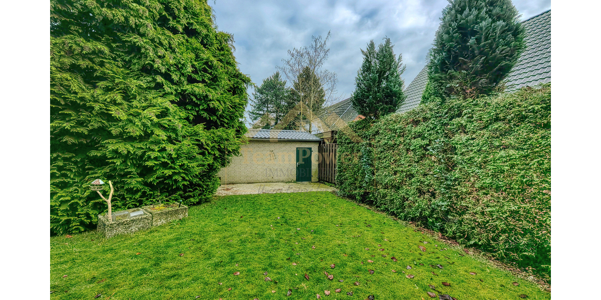 Rarität in Bestlage: Historischer Charme mit 2 Wohneinheiten, Wintergarten und sonnigem Grundstück - Zweifamilienhaus Hamburg Wandsbek | Angebot:25365900